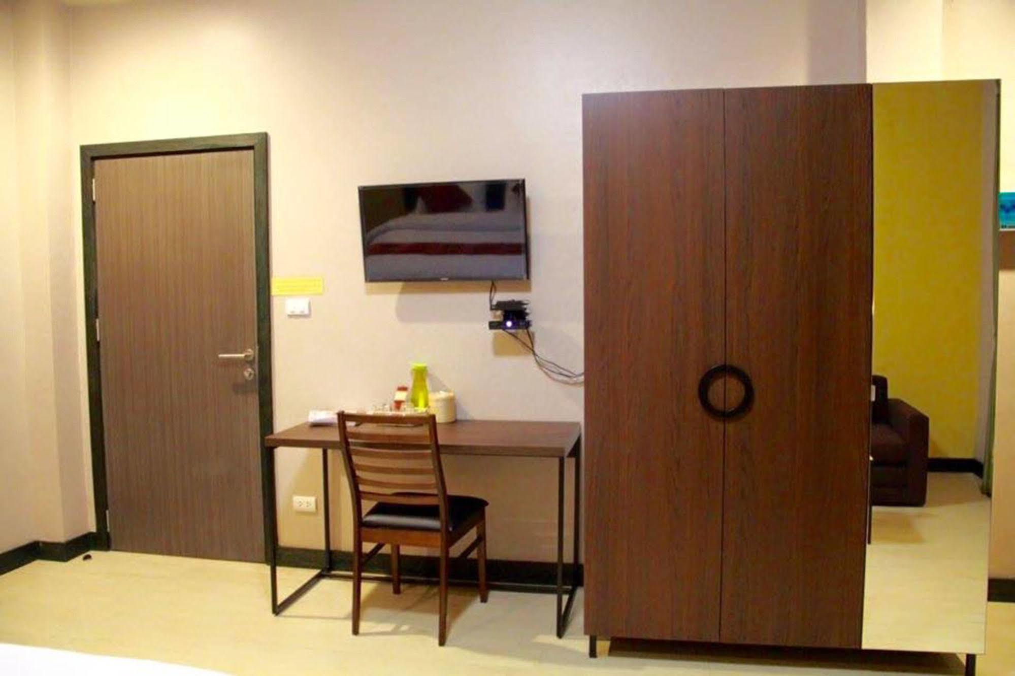 Mulberry House Hotel Pak Thong Chai Ngoại thất bức ảnh