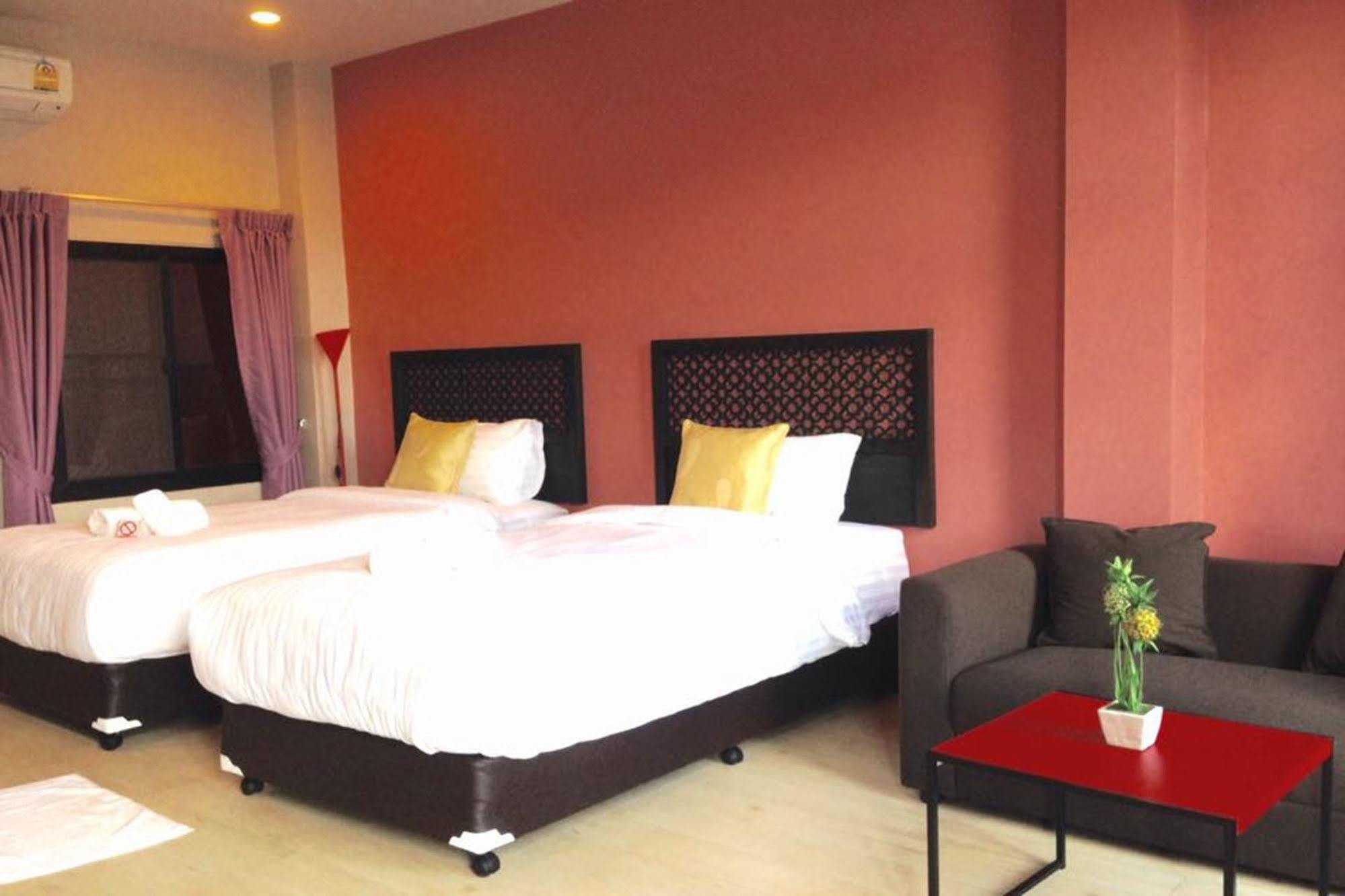 Mulberry House Hotel Pak Thong Chai Ngoại thất bức ảnh